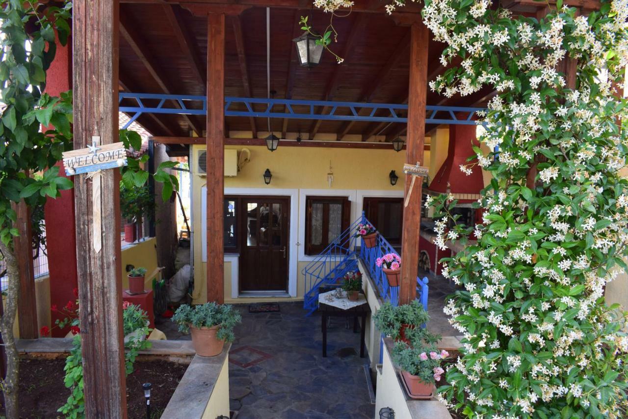 Dimitris Constantinou Villa Sourpi Exterior photo